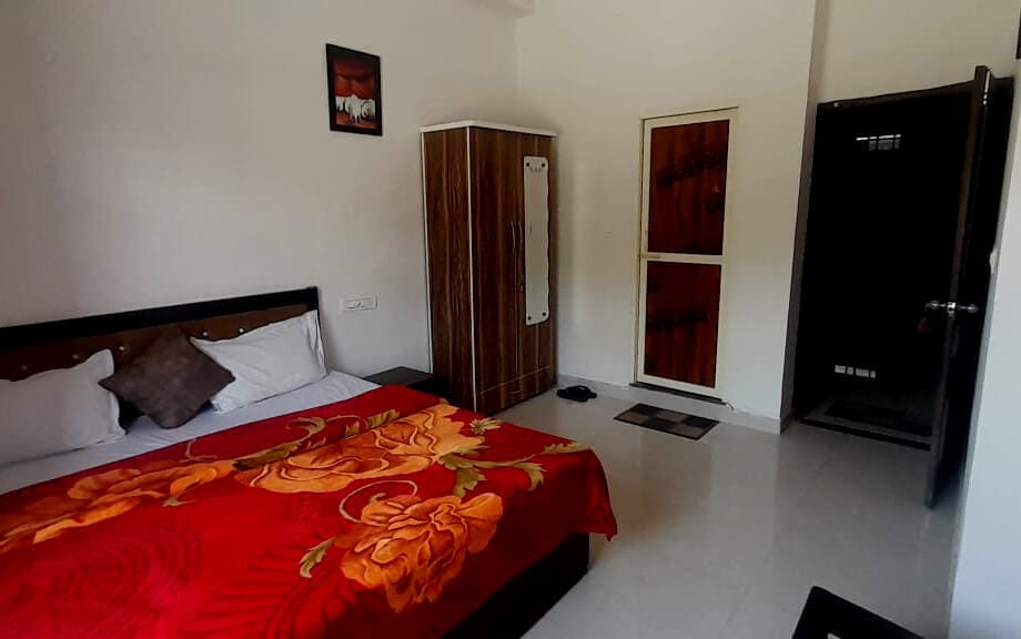Deluxe Guest Room with King Bed at Shree Ram Hotel